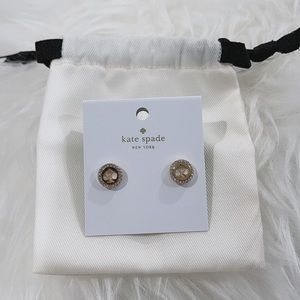 💫⭐️Brand New spade pave halo spade studs💫💫